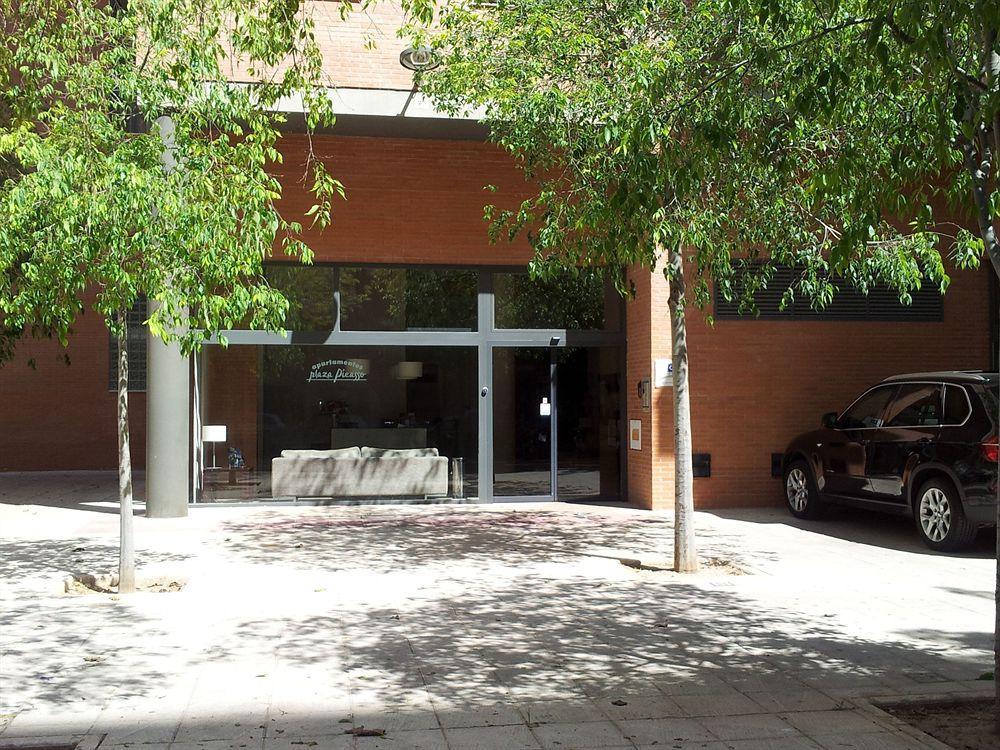 Apartamentos Plaza Picasso Valencia Exterior foto