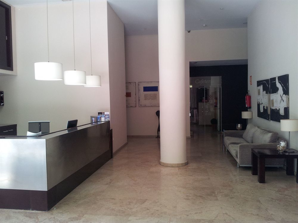 Apartamentos Plaza Picasso Valencia Exterior foto